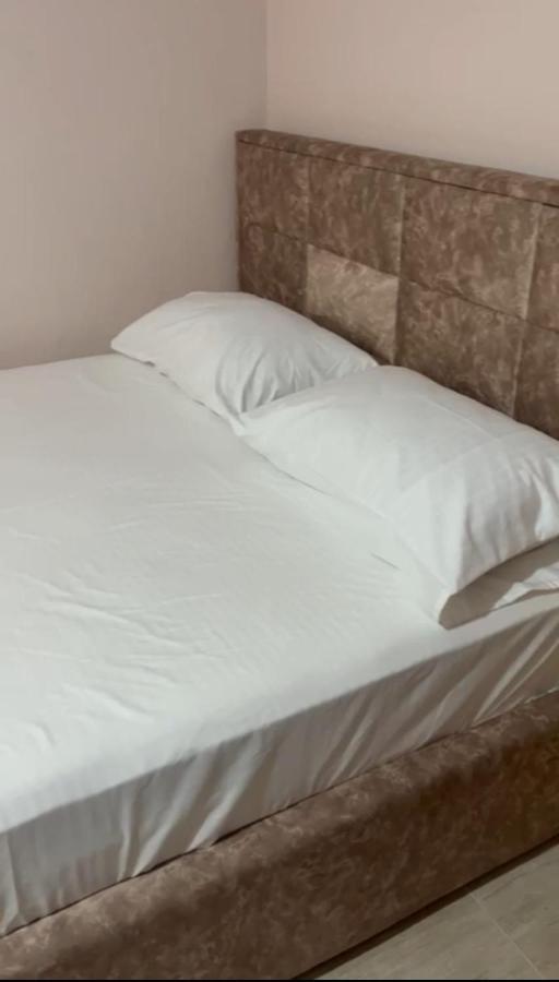 Guest House Andersoni Dhoma Plazhi Andersoni Shen Ded Gjoni Esterno foto